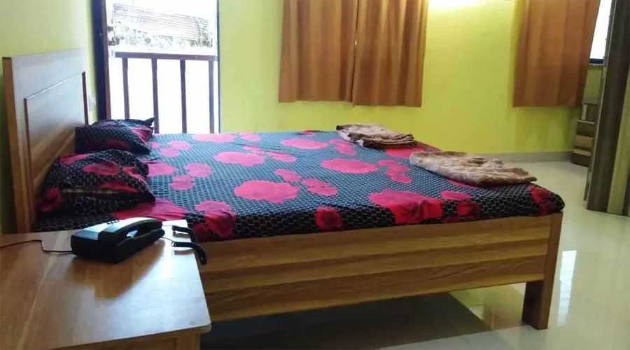 Shreyas Guest House kashid
